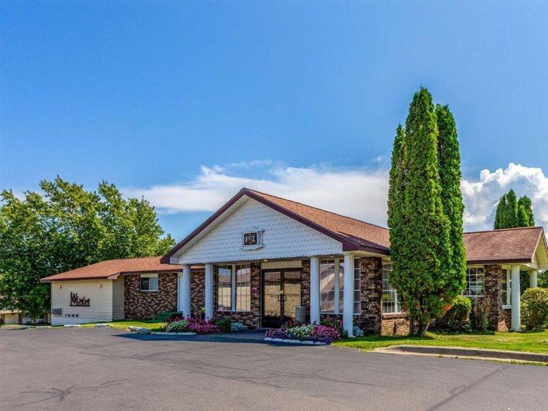 Quality Inn Lakefront Saint Ignace Kültér fotó