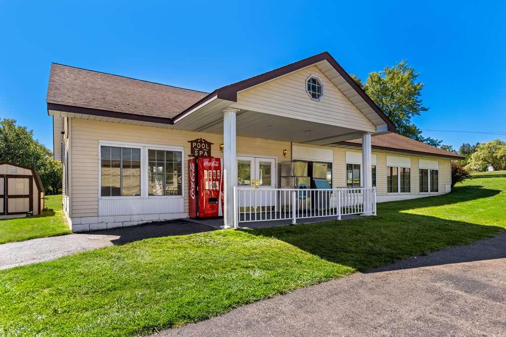 Quality Inn Lakefront Saint Ignace Kültér fotó